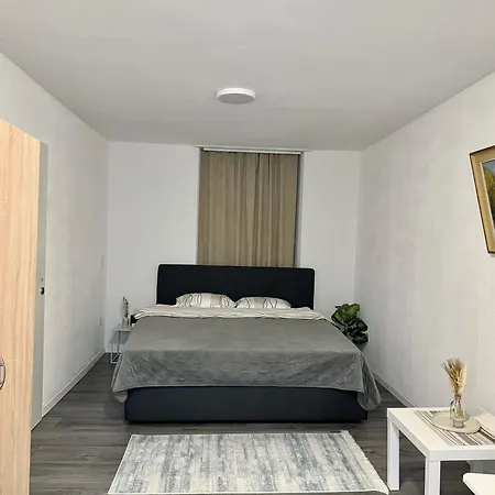 Gaia Apartment *